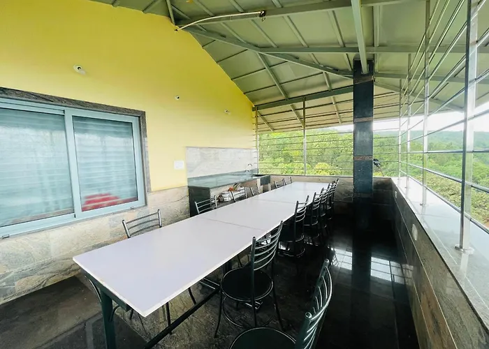 Rashi Z View Estate Stay