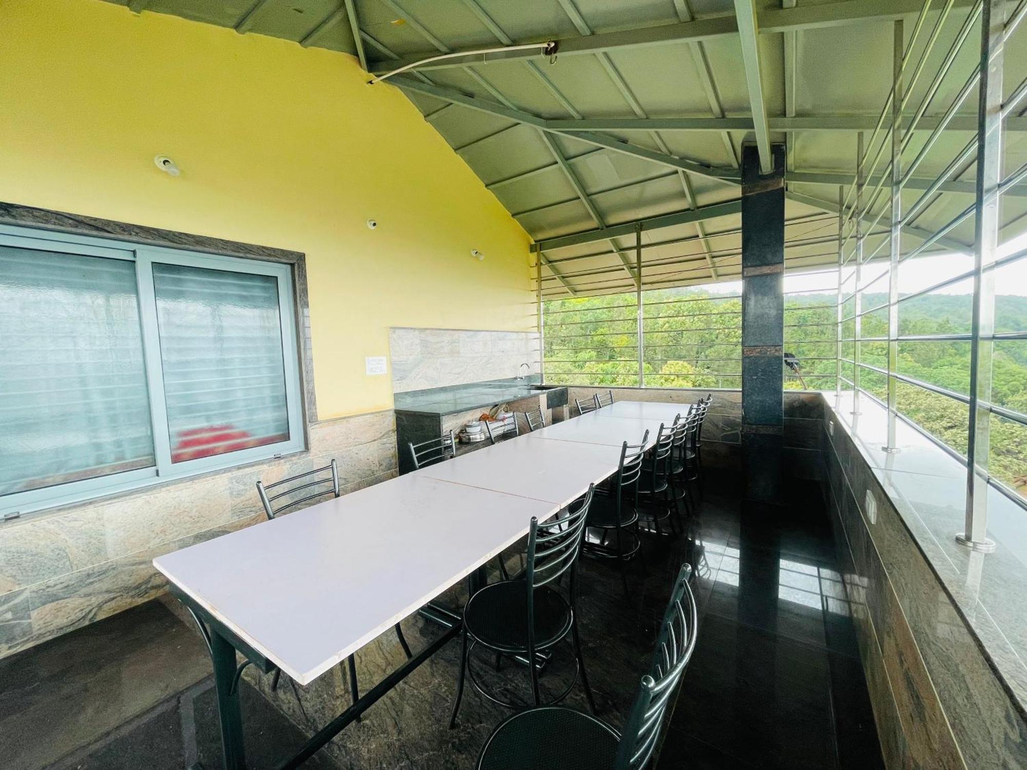 Homestay Rashi Z View Estate Tarikere