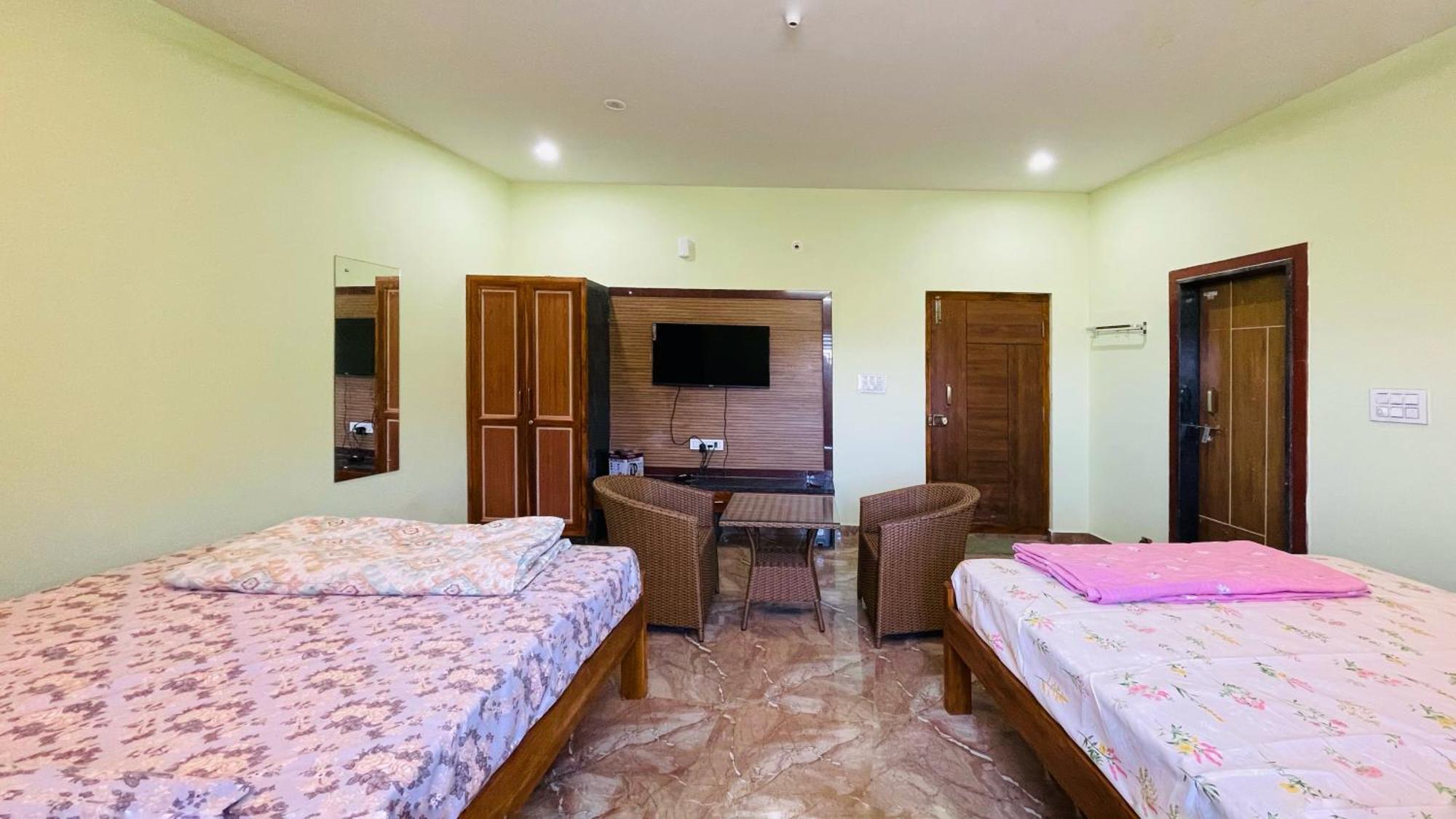 Rashi Z View Estate * Tarikere